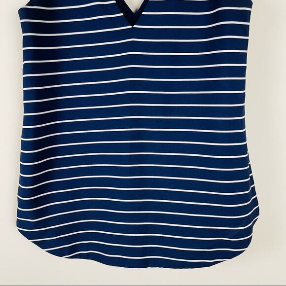 Banana Republic blue white striped v neck lightweight nautical tank top - Picture 3 of 7